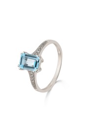 Bague Aigue-Marine accompagnée de diamants