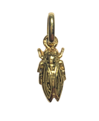 Pendentif petite cigale ailles fermées