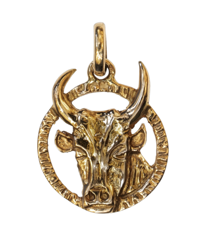 Pendentif taureau de Camargue